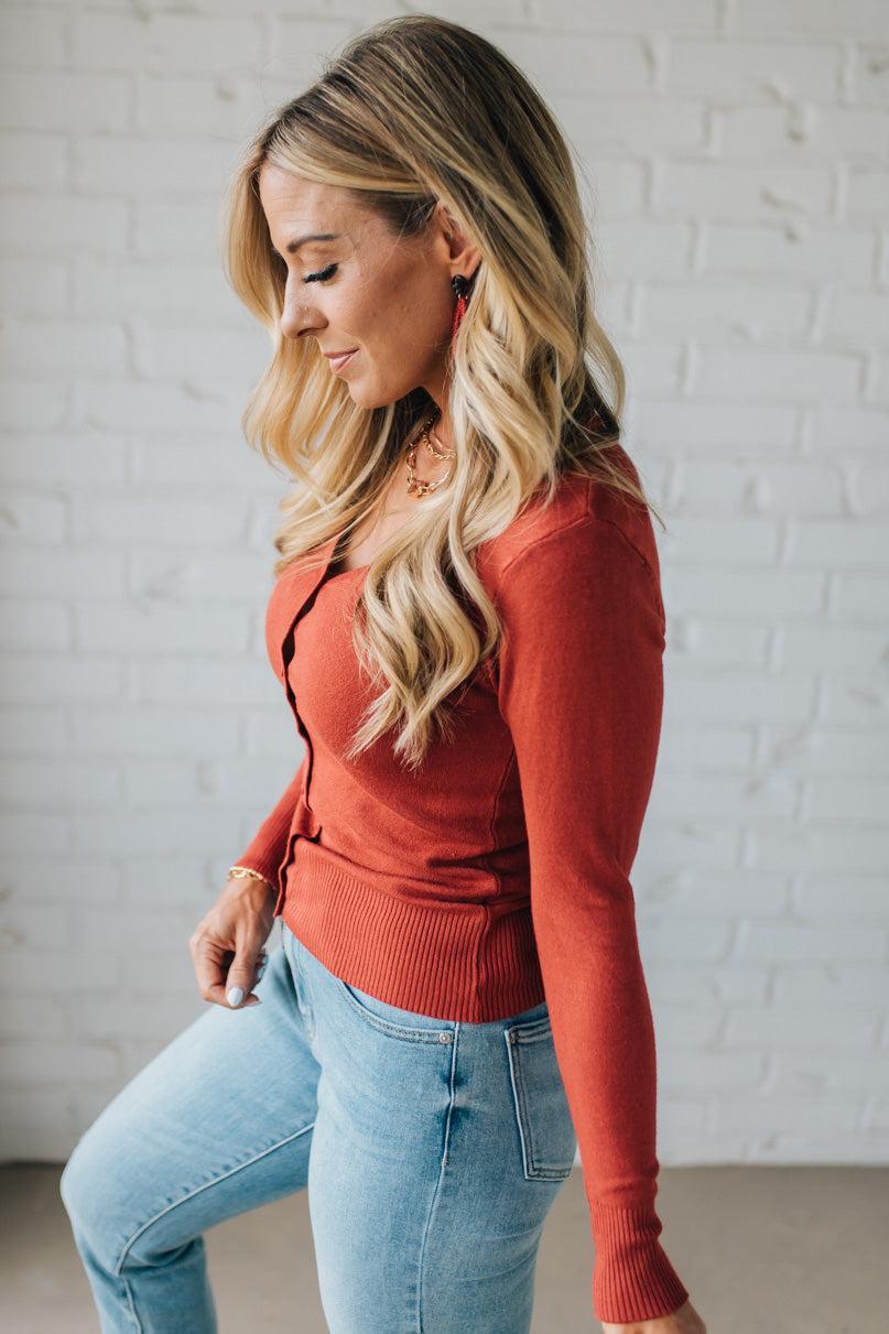 Susie™ | Strickpullover mit Knopfleiste & Schulterdetails